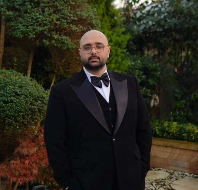 آقای احمدی