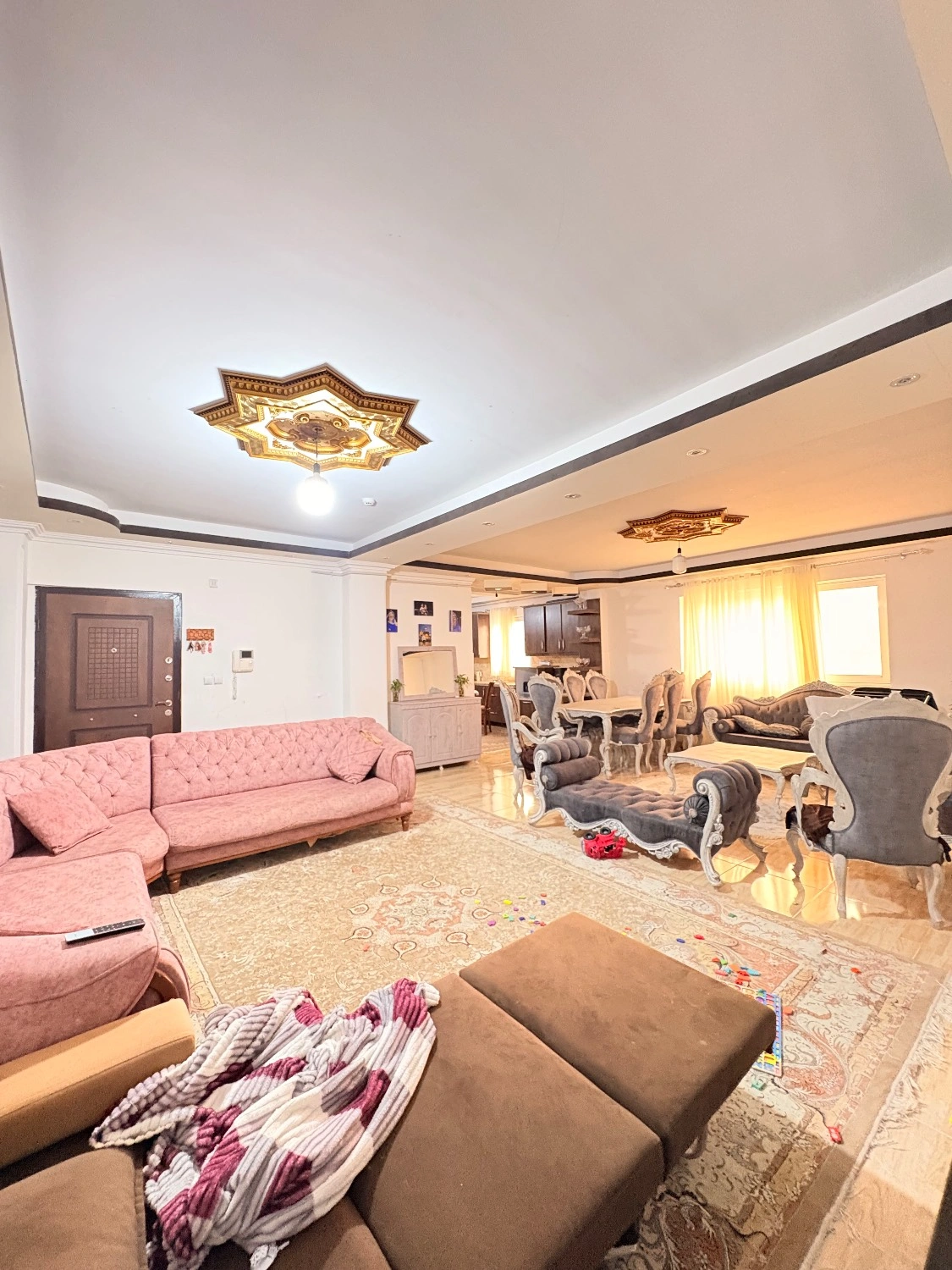 آپارتمان ۱۶۰متری/رشتیان/ پارکینگ اختصاصی